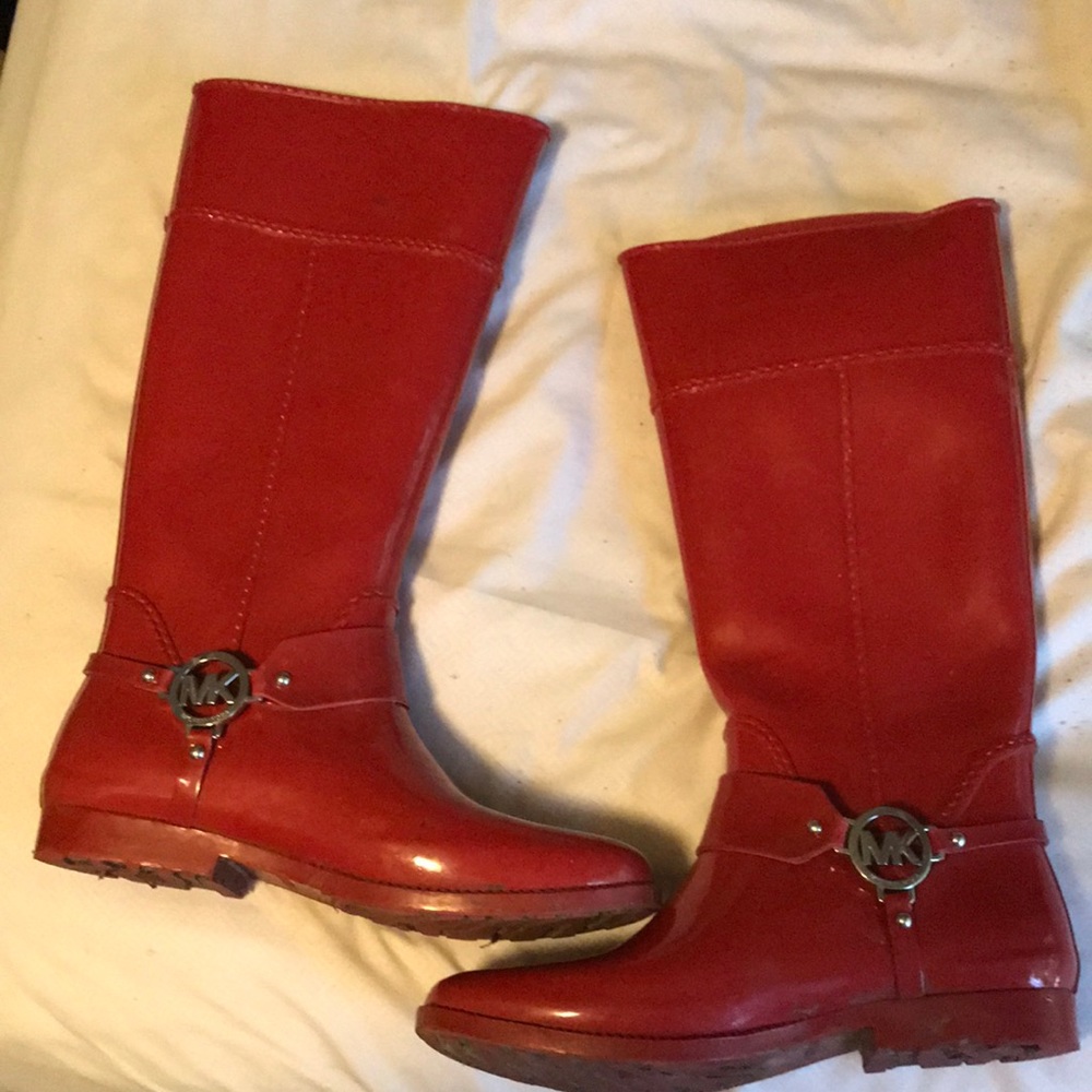 Rain boots